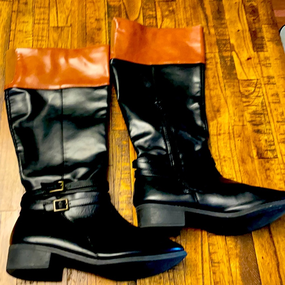 Women’s black riding boots size 8